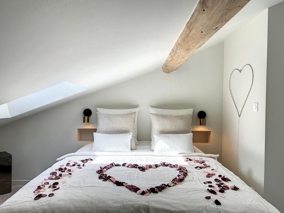 Apartment Cocon Blanc Calin Avec Jacuzzi Privatif - Loveroom Insolite Saint-Etienne (Loire)